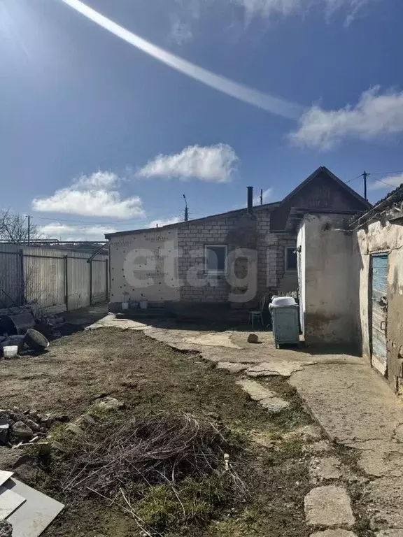 Дом в Калмыкия, Элиста ул. Чернышевского, 75 (62 м) - Фото 2