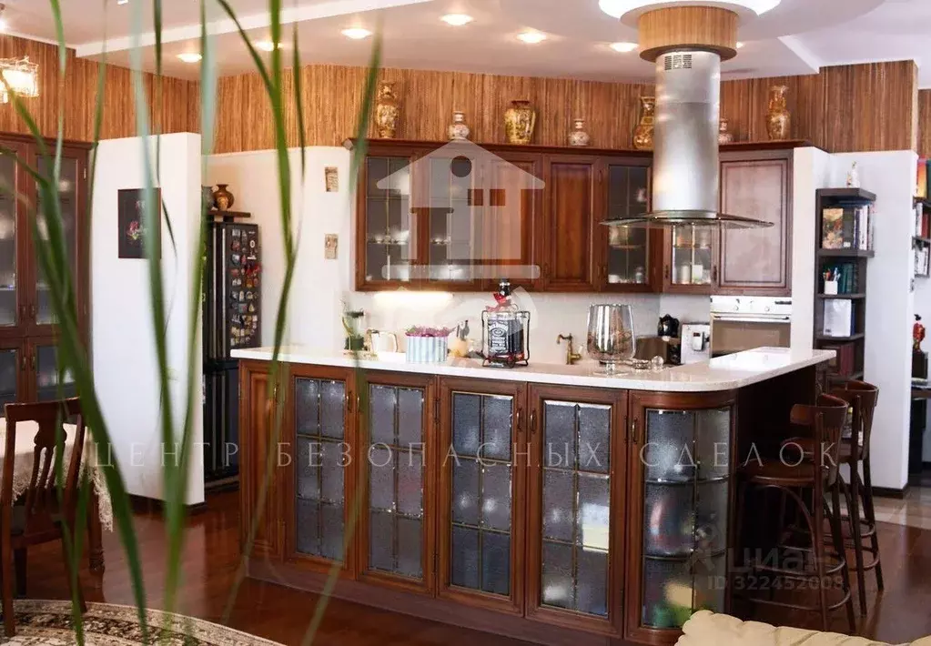 2-к кв. Орловская область, Орел Красноармейская ул., 1 (90.8 м) - Фото 1