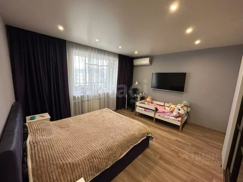 2-к кв. Красноярский край, Красноярск Судостроительная ул., 143 (72.5 ... - Фото 1