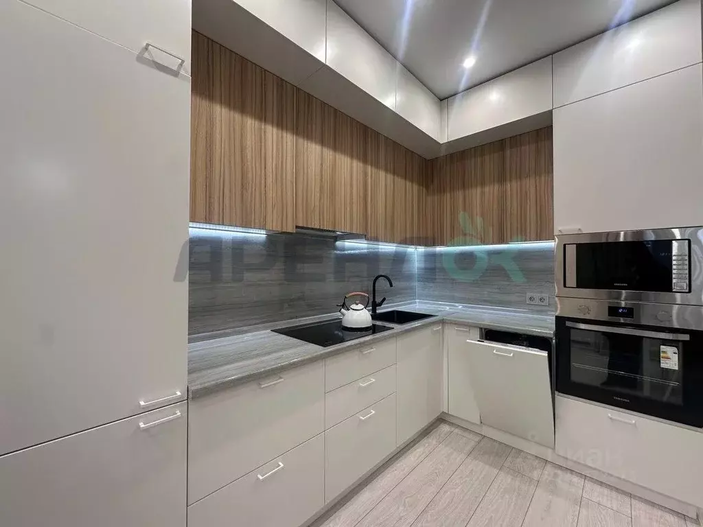 2-к кв. Татарстан, Казань ул. Аметьевская магистраль, 18к3 (50.0 м) - Фото 1