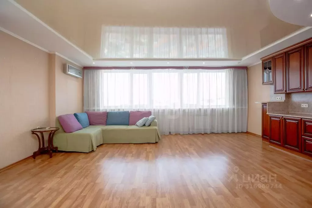 3-к кв. Приморский край, Владивосток ул. Давыдова, 40 (99.6 м) - Фото 1