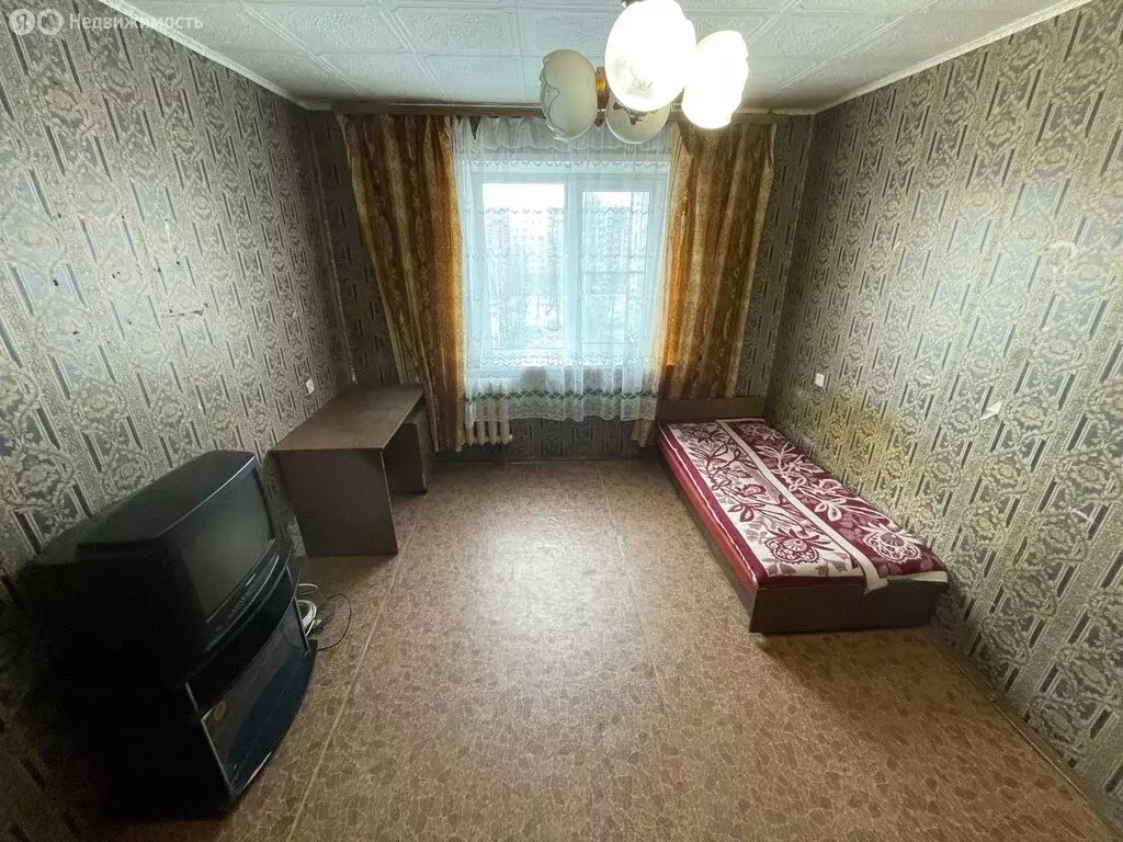 2-комнатная квартира: Великий Новгород, Западный район, улица ... - Фото 0