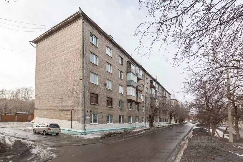 3-к кв. Алтайский край, Барнаул ул. 40 лет Октября, 35 (74.5 м) - Фото 2
