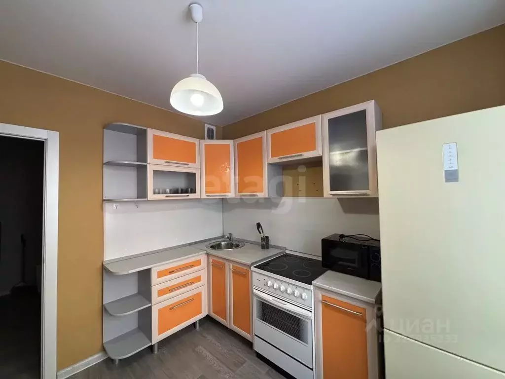 3-к кв. Красноярский край, Красноярск ул. Молокова, 62 (62.0 м) - Фото 2