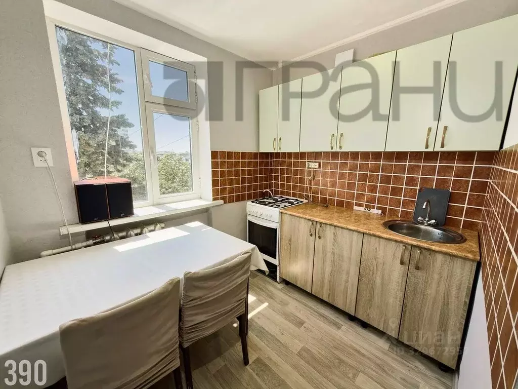2-к кв. Севастополь ул. Адмирала Юмашева, 10 (48.0 м) - Фото 2