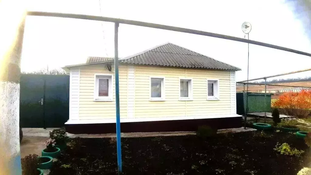 Дом в Белгородская область, Новооскольский муниципальный округ, хутор ... - Фото 0
