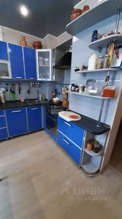 3-к кв. Курская область, Курск Хуторская ул., 16А (73.4 м) - Фото 0