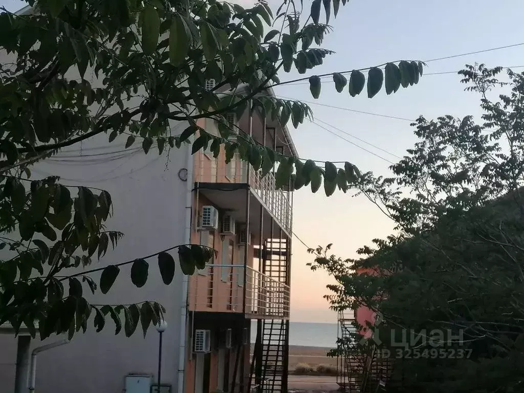 Комната Крым, Саки ул. 4-я Морская, 7 - Фото 1