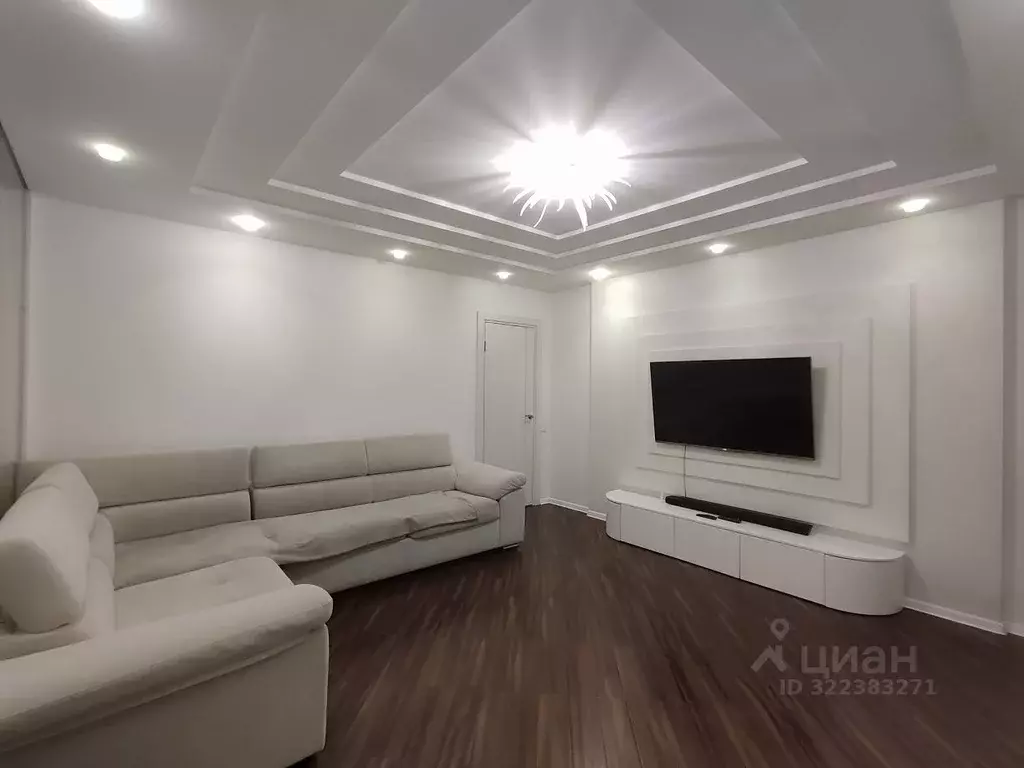 3-к кв. Челябинская область, Челябинск ул. Лобырина, 5 (61.5 м) - Фото 1