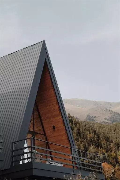 Дом в Карачаево-Черкесия, Зеленчукский район, с. Архыз  (50 м) - Фото 0