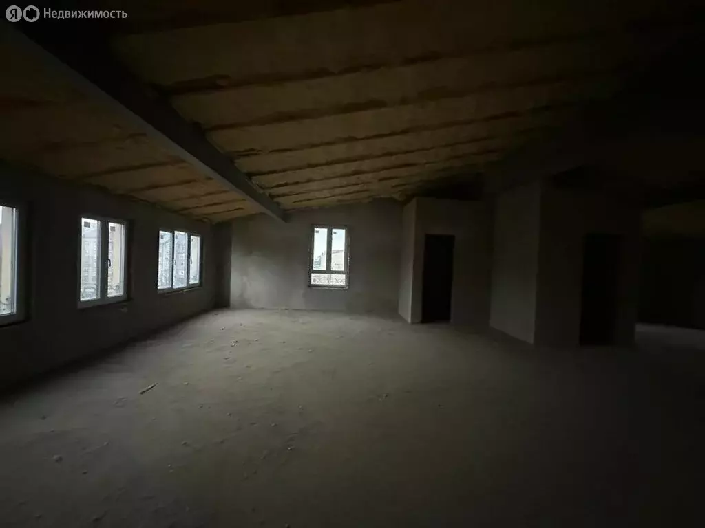 Квартира-студия: Владикавказ, Цветочный бульвар, 3 (126 м) - Фото 1