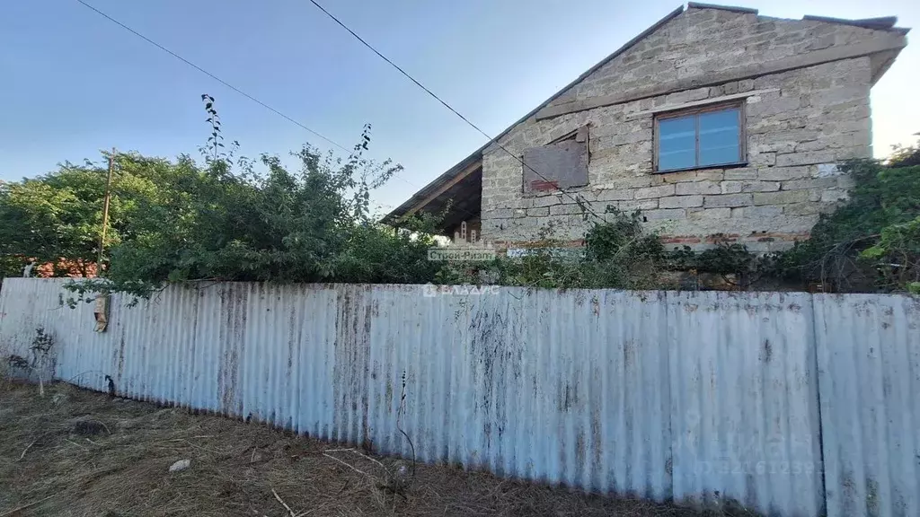 Дом в Крым, Ленинский район, Глазовское с/пос, с. Глазовка ул. ... - Фото 0