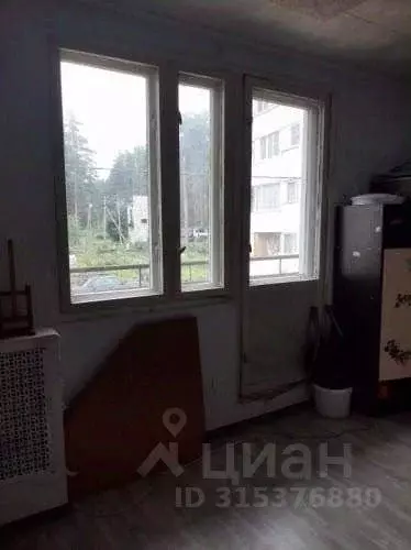 3-к кв. Ленинградская область, Выборгский район, Рощинское городское ... - Фото 1