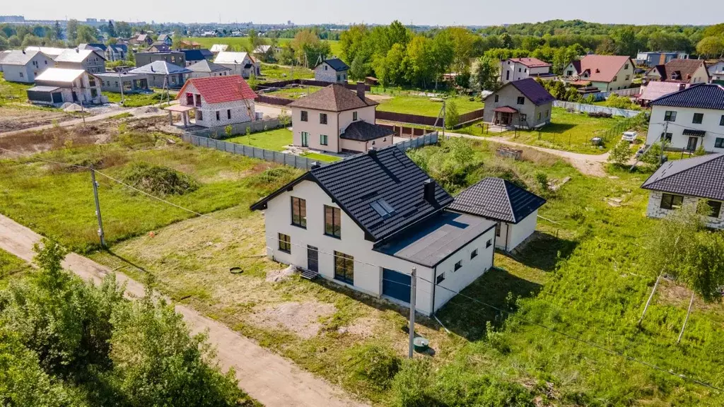 Дом в Калининградская область, Гурьевский муниципальный округ, пос. ... - Фото 1