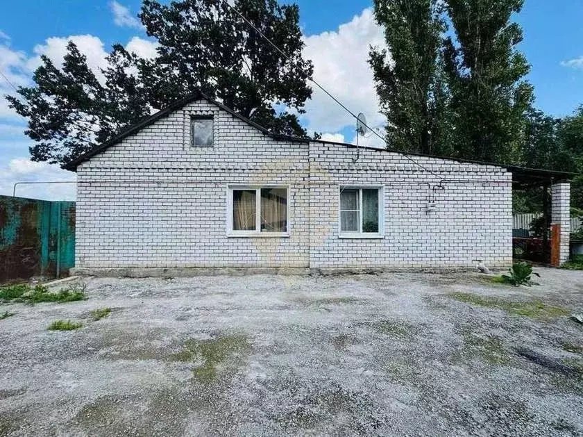 Дом в Белгородская область, Старооскольский городской округ, с. ... - Фото 0