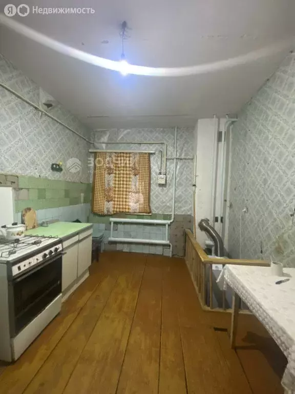 3-комнатная квартира: село Караево, Центральная улица, 5 (90 м) - Фото 1