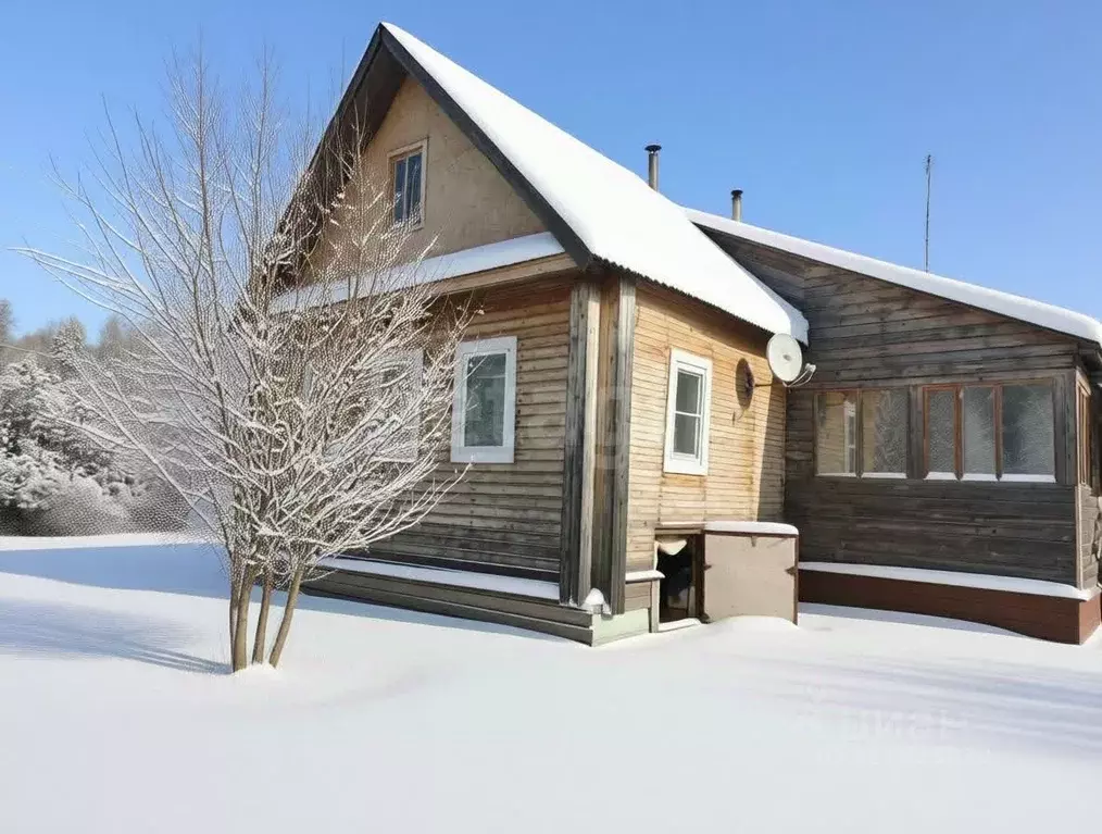 Дом в Новгородская область, Любытинский район, Неболчское с/пос, д. ... - Фото 1