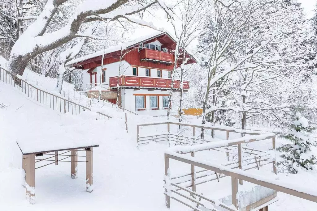 Дом в городской посёлок Токсово, Школьная улица, 8А (244 м) - Фото 1