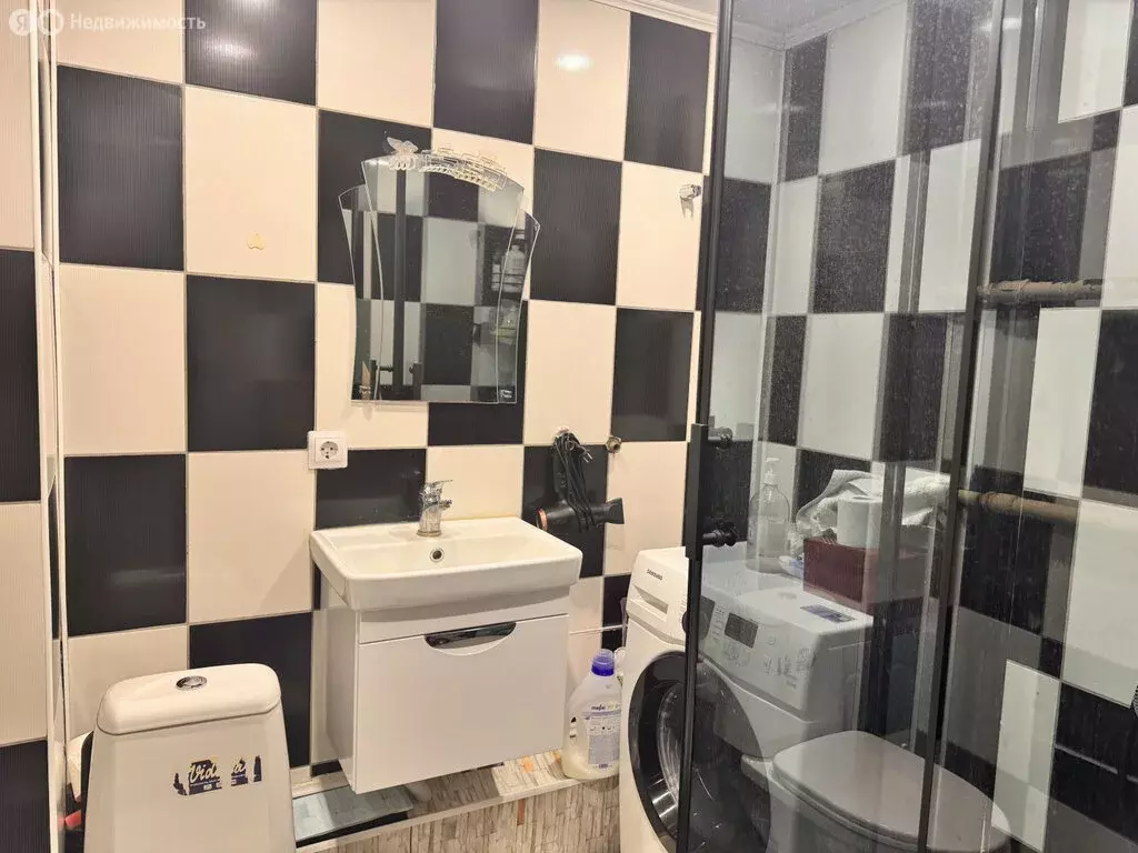 1-комнатная квартира: Калининград, улица Дзержинского, 100В (33.6 м) - Фото 1