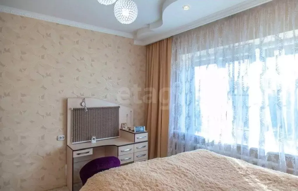 Дом в Краснодарский край, Курганинск ул. Калинина (220 м) - Фото 1