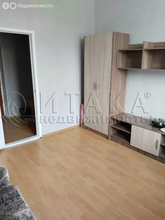 1к в 19-комнатной квартире (18 м) - Фото 1