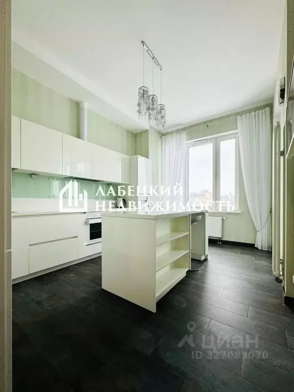 3-к кв. Санкт-Петербург ул. Катерников, 8 (132.0 м) - Фото 1