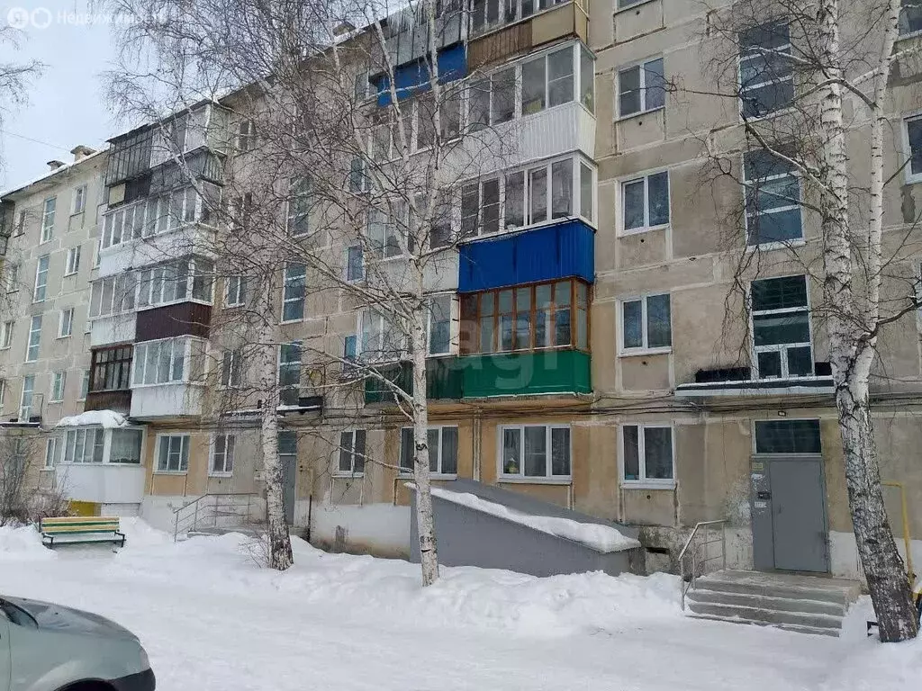 2-комнатная квартира: Верхний Уфалей, улица Прямицына, 33 (40.7 м) - Фото 1