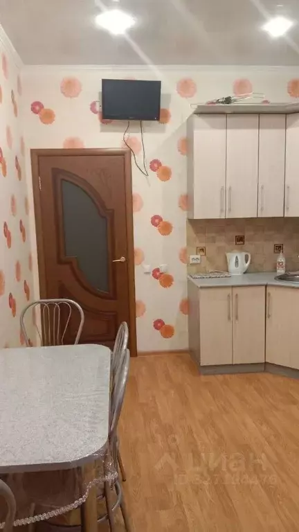 1-к кв. Курская область, Курск Почтовая ул., 12 (50.0 м) - Фото 2