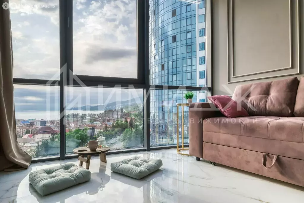 2-комнатная квартира: Сочи, улица Ленина, 298Бк5 (90 м) - Фото 0