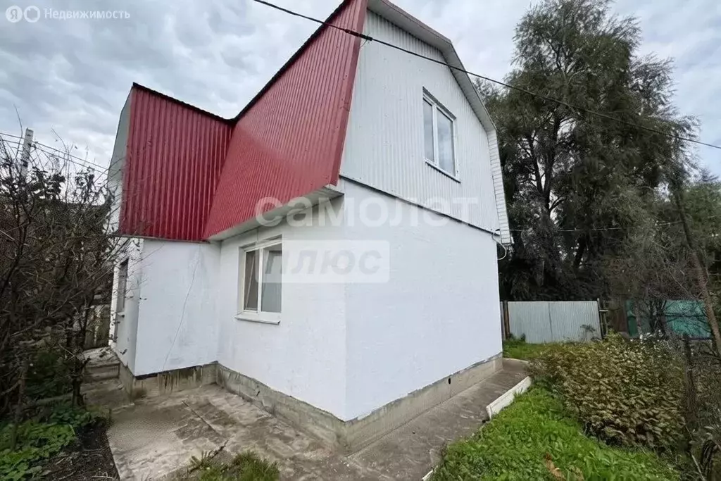 Дом в село Лебяжий, Озёрная улица (110 м) - Фото 1