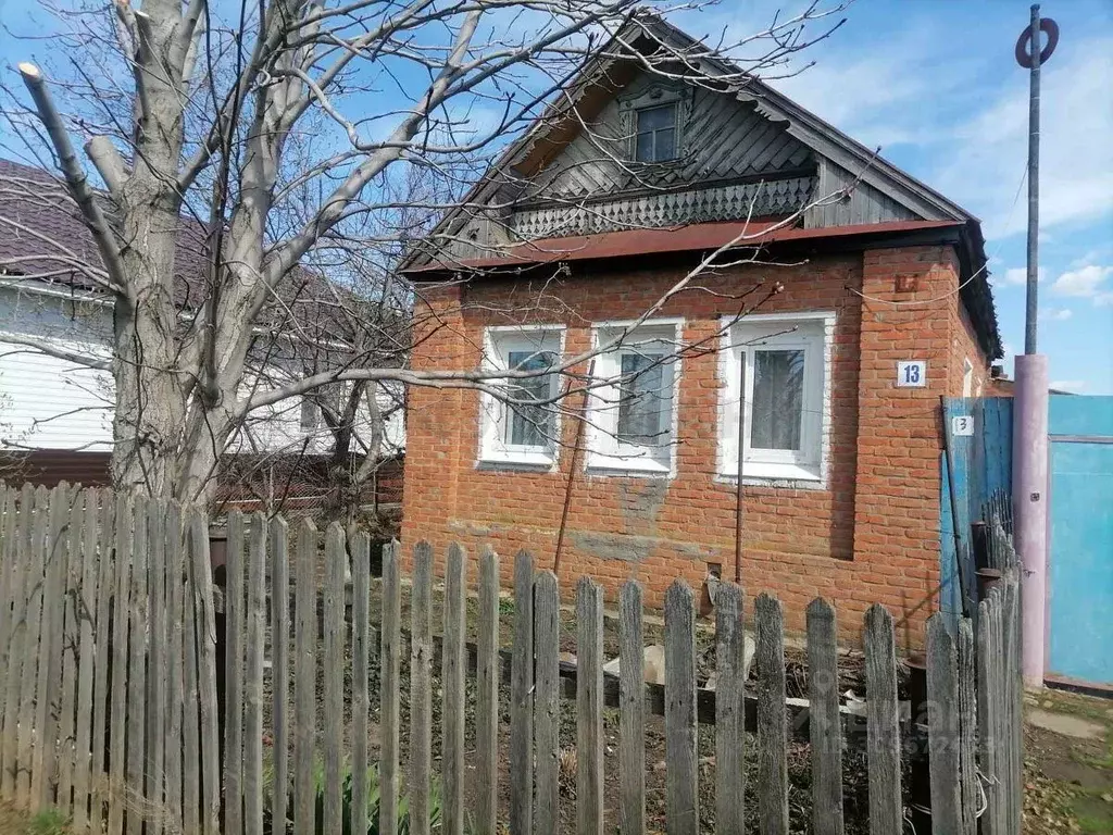 Дом в Саратовская область, Балаковский район, с. Натальино Саратовская ... - Фото 0