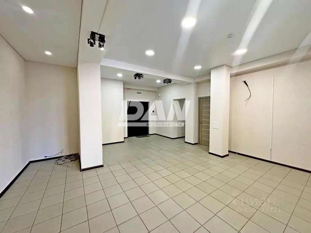 Офис в Челябинская область, Челябинск ул. Труда, 156В (68 м) - Фото 1