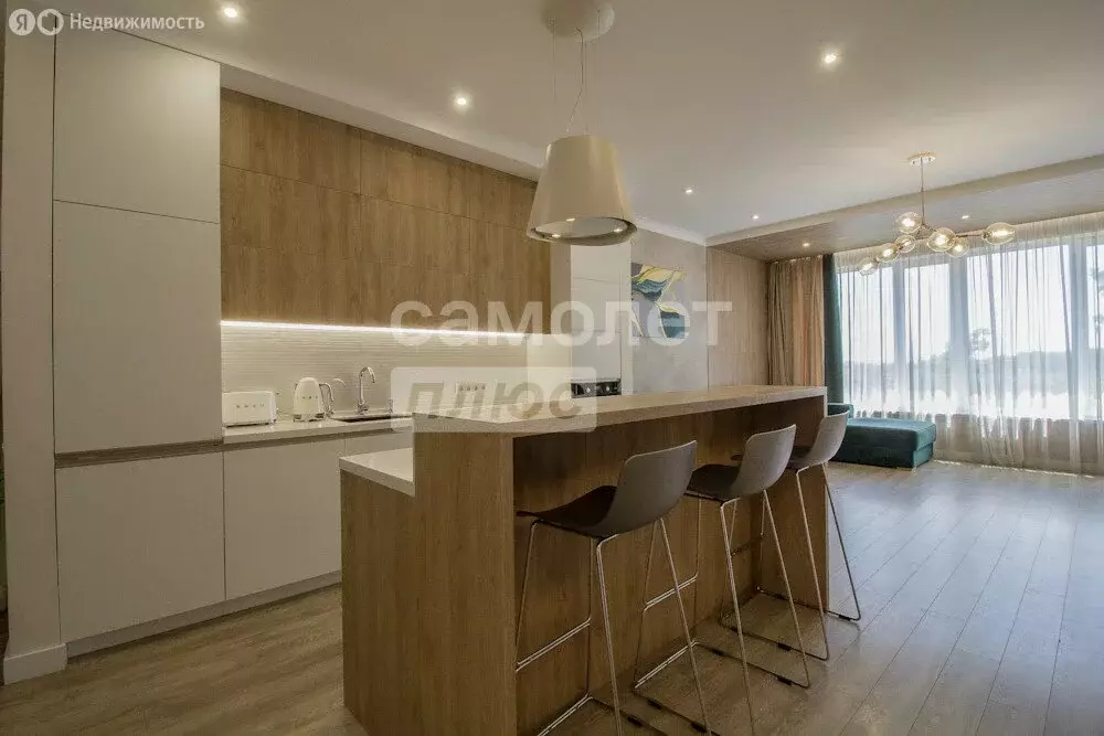 3-комнатная квартира: Владивосток, улица Барклая, 16 (110 м) - Фото 1