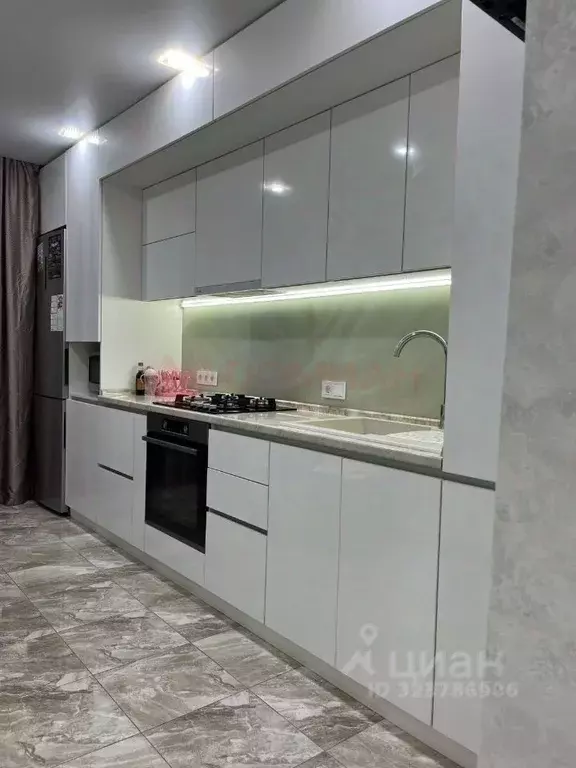 3-к кв. Ростовская область, Волгодонск ул. Энтузиастов, 22 (66.5 м) - Фото 1