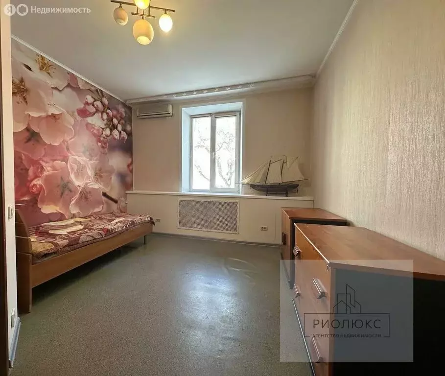 2-комнатная квартира: Магнитогорск, Комсомольская улица, 12 (66.8 м) - Фото 1