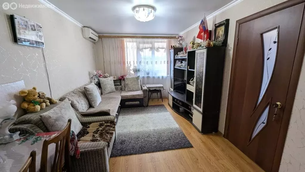 3-комнатная квартира: Ахтырский, улица Победы, 68 (50.2 м) - Фото 1