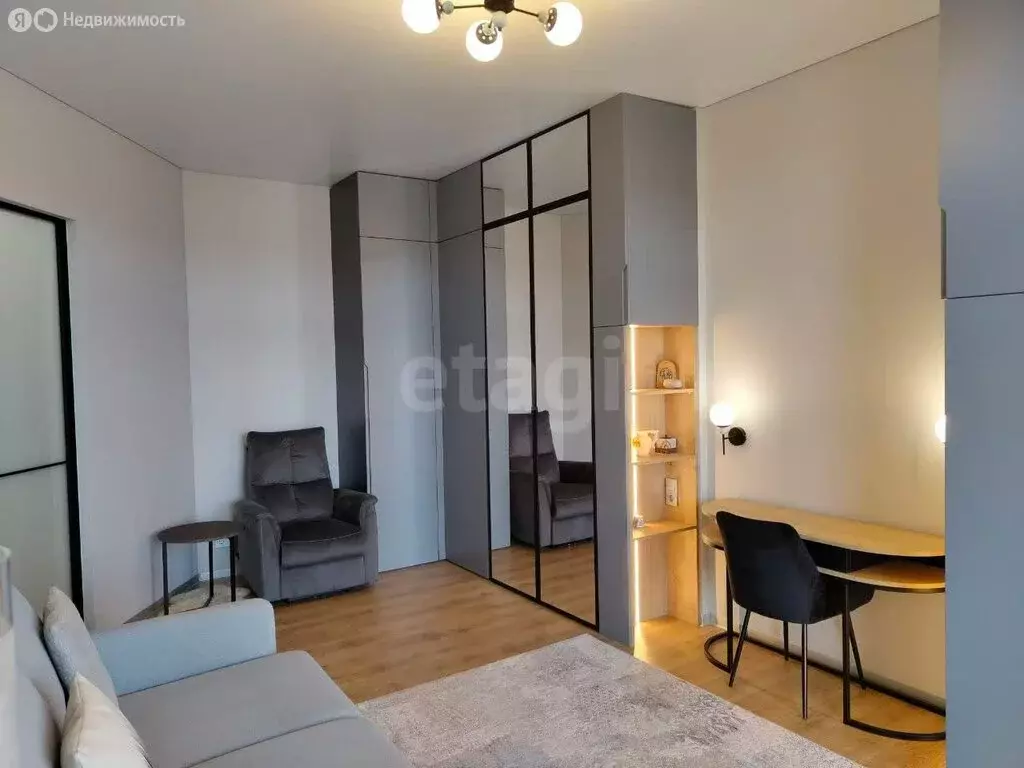 3-комнатная квартира: Калининград, Курортная улица, 87 (91 м) - Фото 2