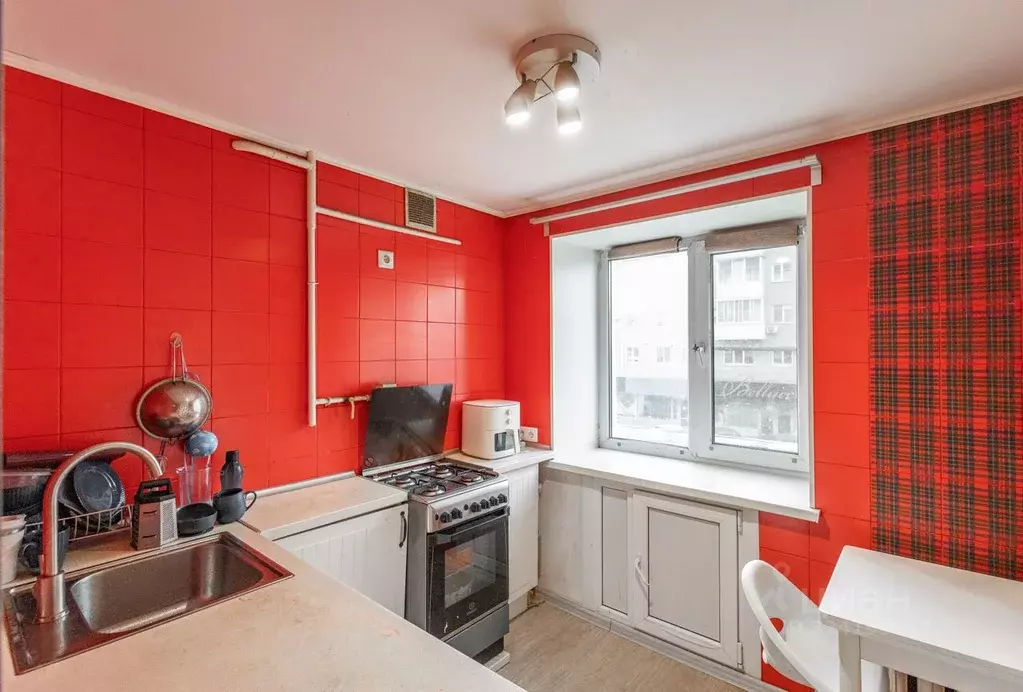 2-к кв. Омская область, Омск ул. Ленина, 31 (43.8 м) - Фото 1