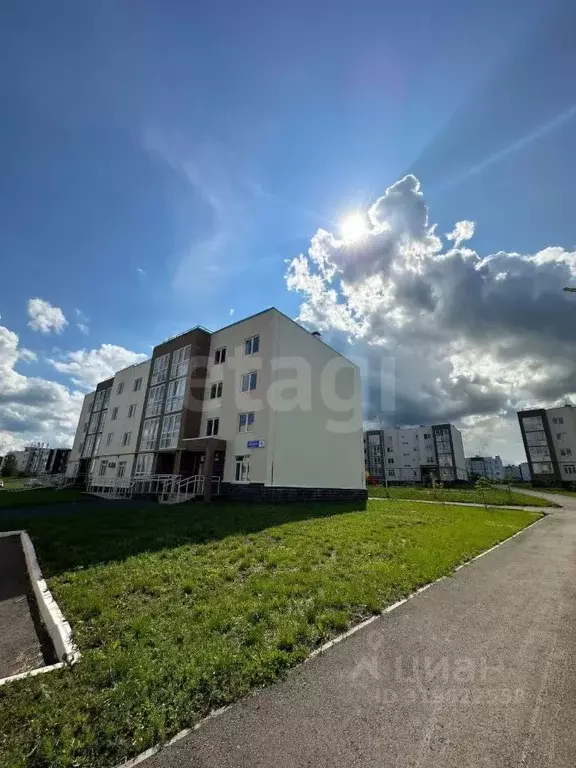 3-к кв. Башкортостан, Уфимский район, с. Миловка бул. Сиреневый, 4 ... - Фото 1