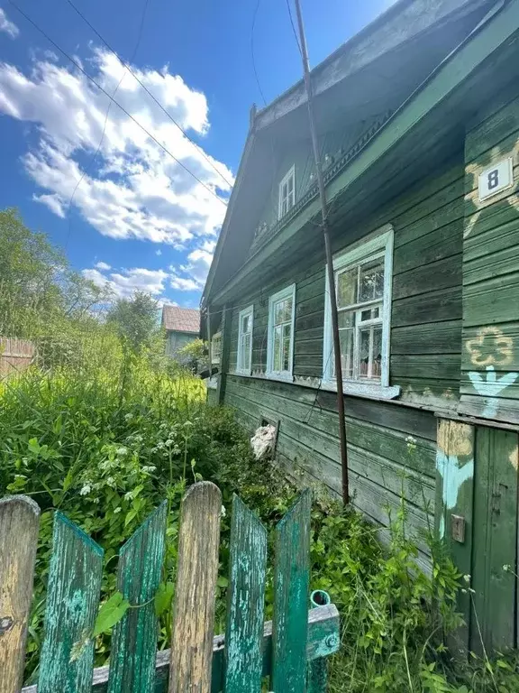 Дом в Новгородская область, Любытинское с/пос, с. Зарубино ул. ... - Фото 1