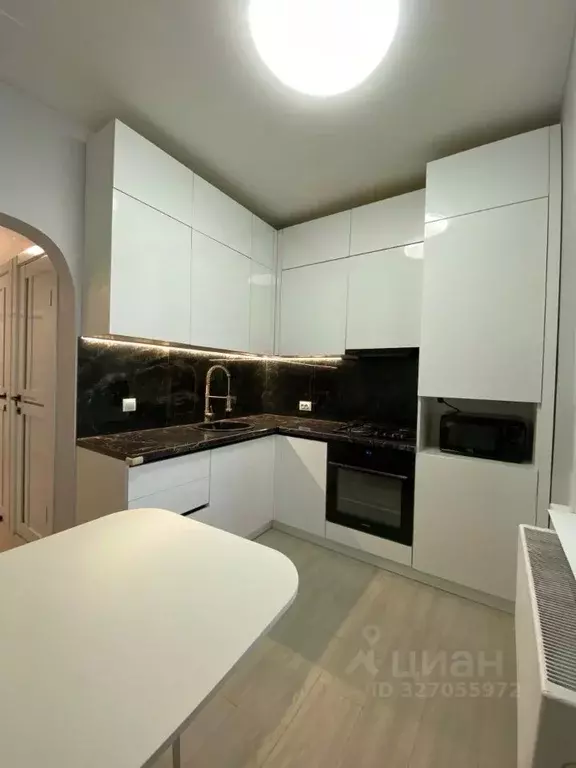 2-к кв. Саха (Якутия), Якутск ул. Рыдзинского, 18/2 (52.1 м) - Фото 1