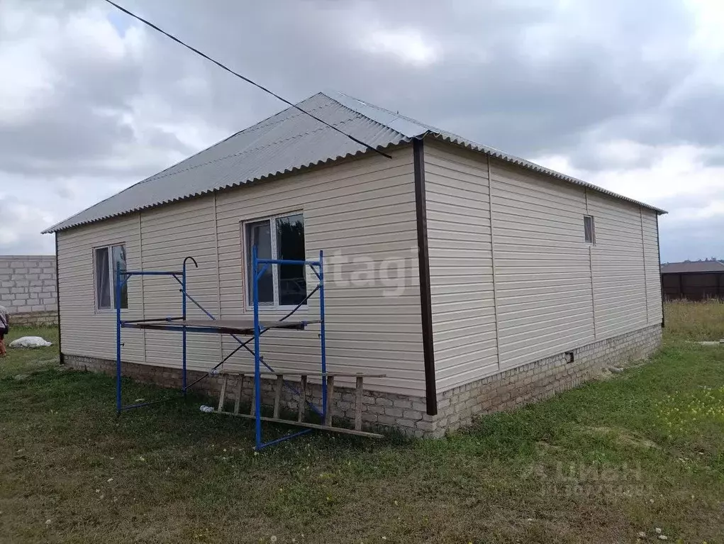 Дом в Белгородская область, Вейделевка рп ул. Маршала Жукова (92 м) - Фото 0