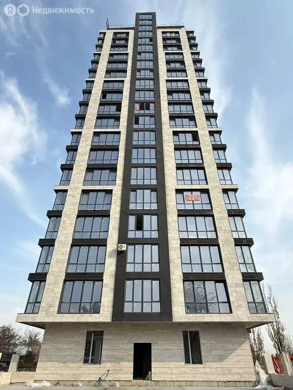 1-комнатная квартира: Нальчик, улица Лермонтова, 4 (77.35 м) - Фото 2