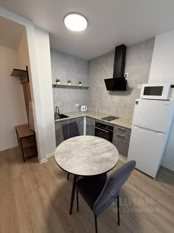 1-к кв. Тюменская область, Тюмень ул. Юрия Рогачева, 11к1 (33.0 м) - Фото 1