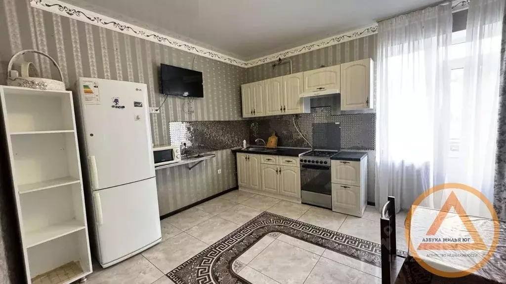 Дом в Краснодарский край, Туапсе ул. Ушакова, 19 (90 м) - Фото 1