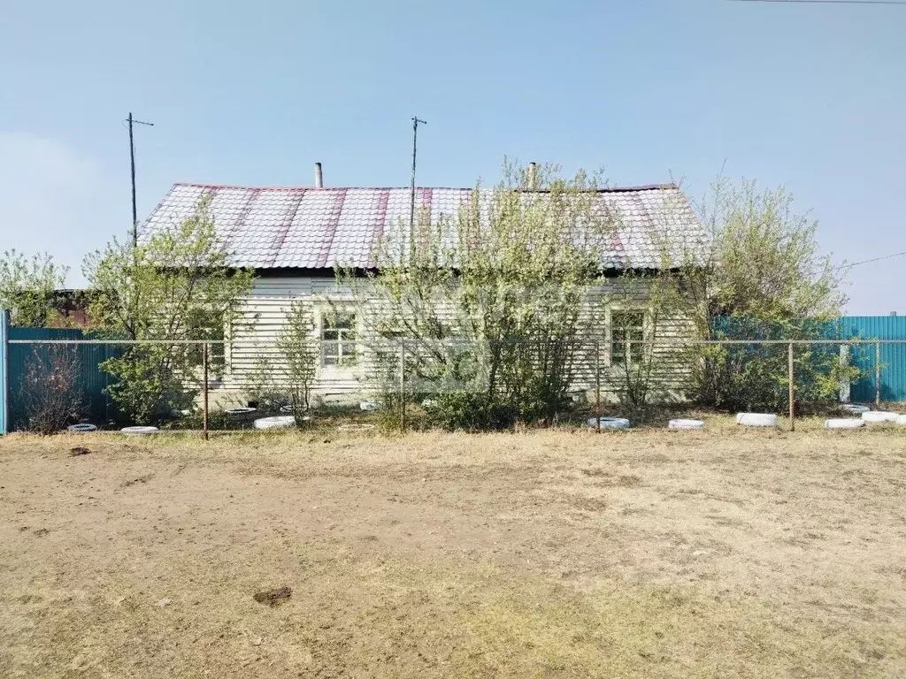 Дом в Забайкальский край, Читинский район, с. Новая Кука Трактовая ул. ... - Фото 0