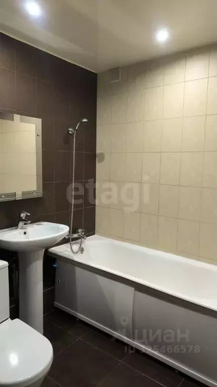 1-к кв. Брянская область, Брянск Бежицкая ул., 1к6 (42.0 м) - Фото 1