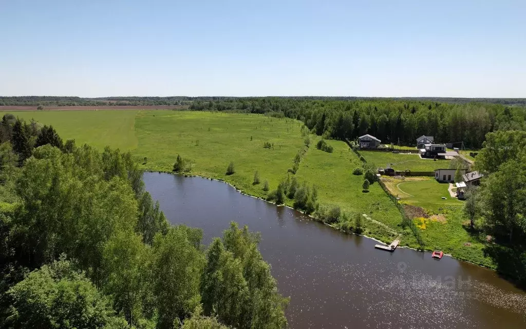 Участок в Московская область, Волоколамский городской округ, д. ... - Фото 1