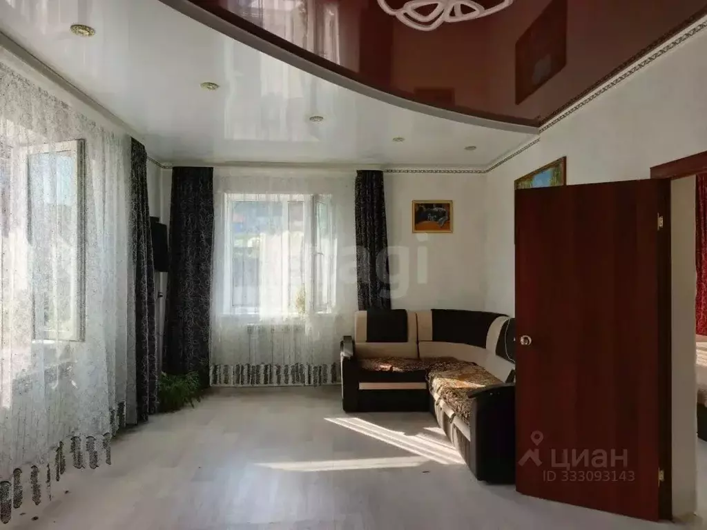Дом в Башкортостан, Стерлибашевский район, Янгурчинский сельсовет, с. ... - Фото 1