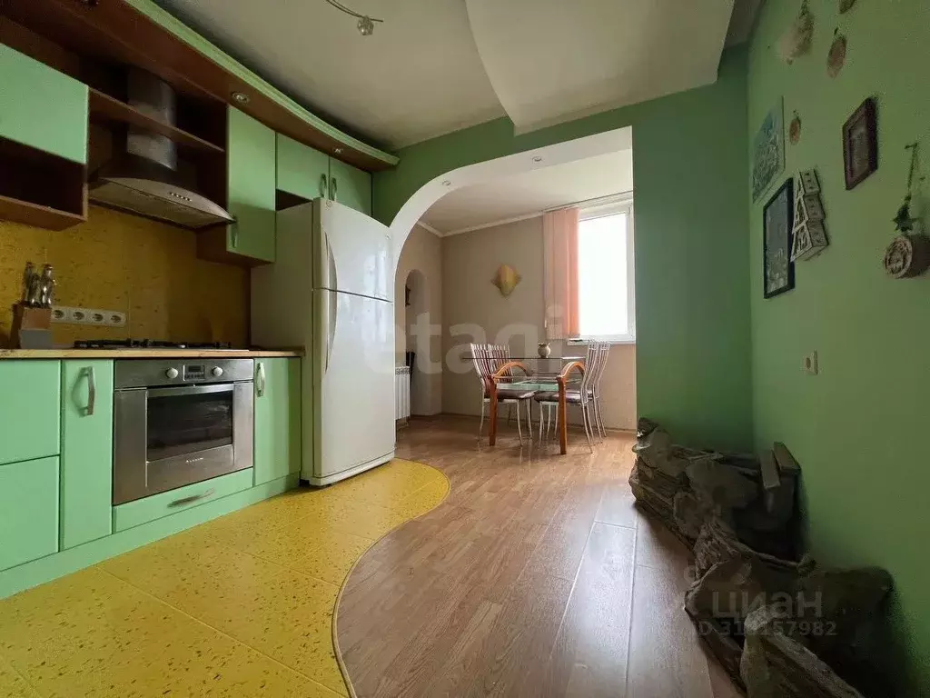 3-к кв. Крым, Ялта ул. Ударника, 10 (90.0 м) - Фото 0